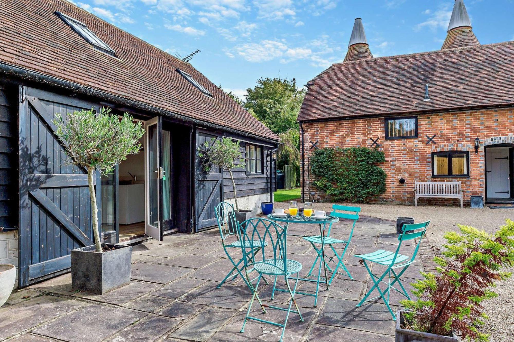 Court Lodge Oast 希思菲尔德 外观 照片